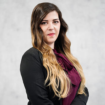 Sales-Consultant-Raluca-M